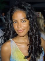Aaliyah photo