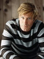 Aaron Eckhart #85413 picture (Portrait Medium)