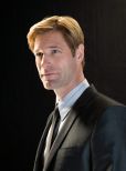 Aaron Eckhart