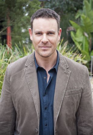 Aaron Jeffery