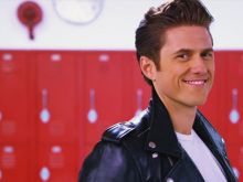 Aaron Tveit