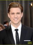 Aaron Tveit