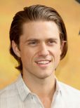 Aaron Tveit