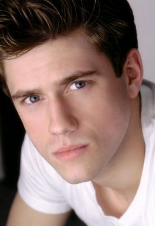 Aaron Tveit