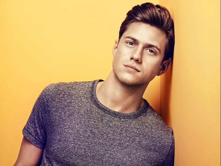 Aaron Tveit