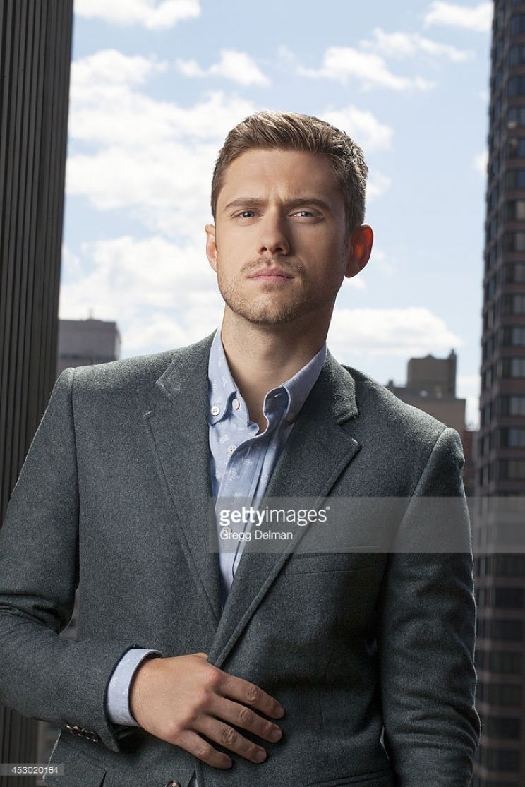 Aaron Tveit