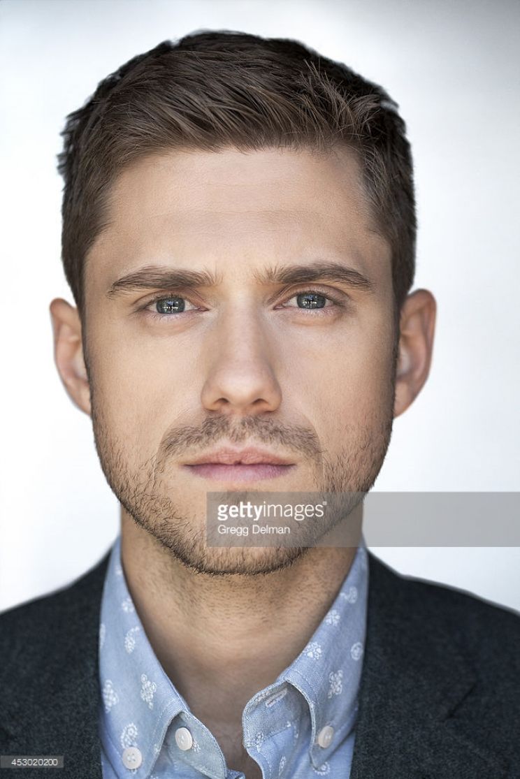 Aaron Tveit