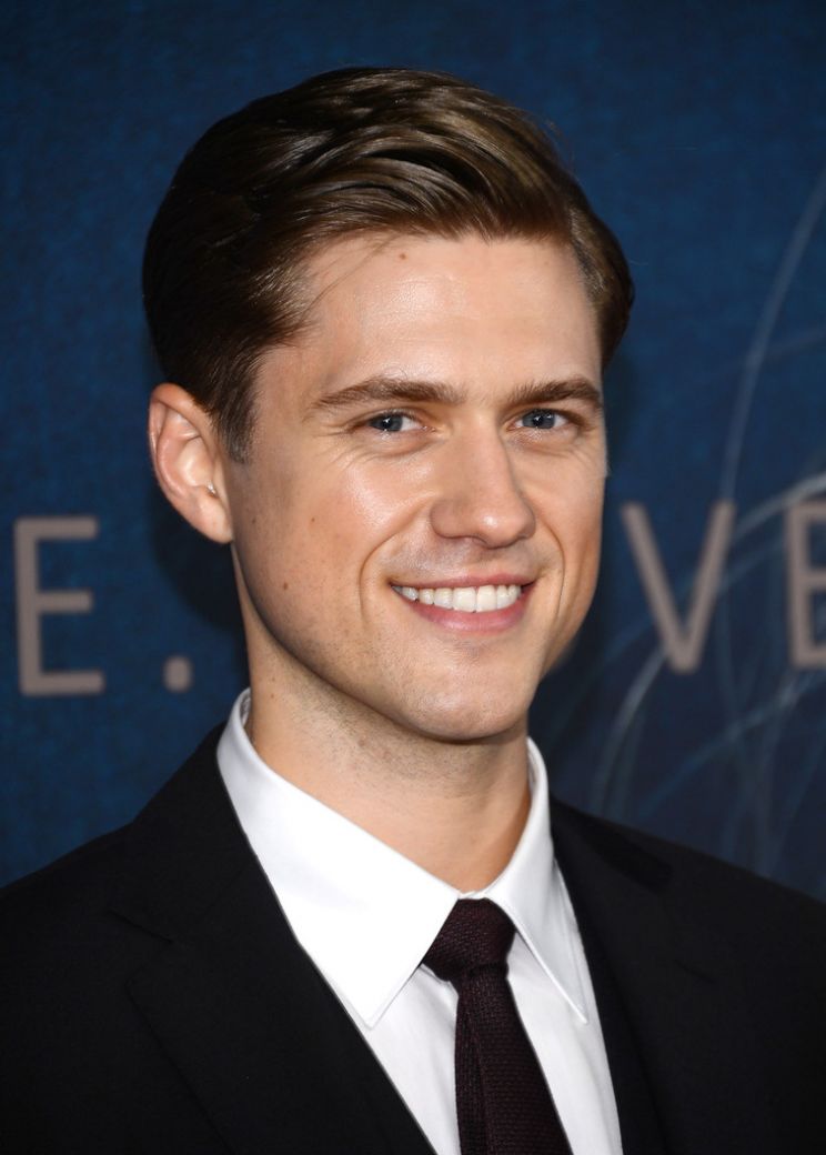 Aaron Tveit