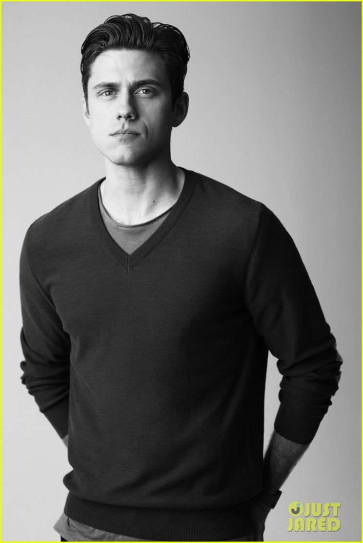 Aaron Tveit