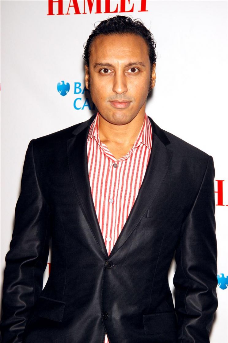 Aasif Mandvi