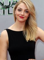 Abby Elliott #334973 picture (Portrait Medium)
