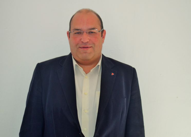Abel Fernandez