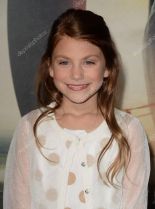 Abigail Pniowsky #2723019 picture (Portrait Medium)