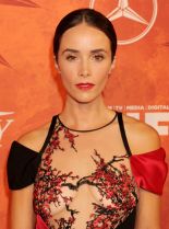 Abigail Spencer #34261 picture (Portrait Medium)