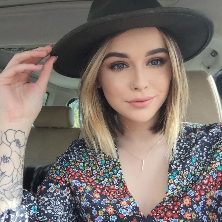 Acacia Brinley