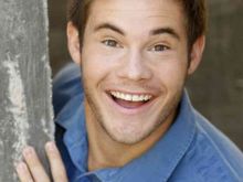 Adam DeVine