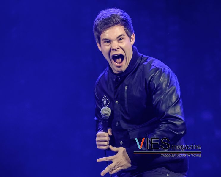 Adam DeVine