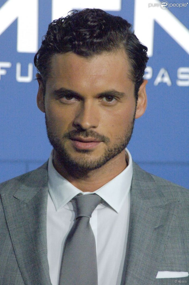 Adan Canto