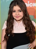 Addison Riecke photo