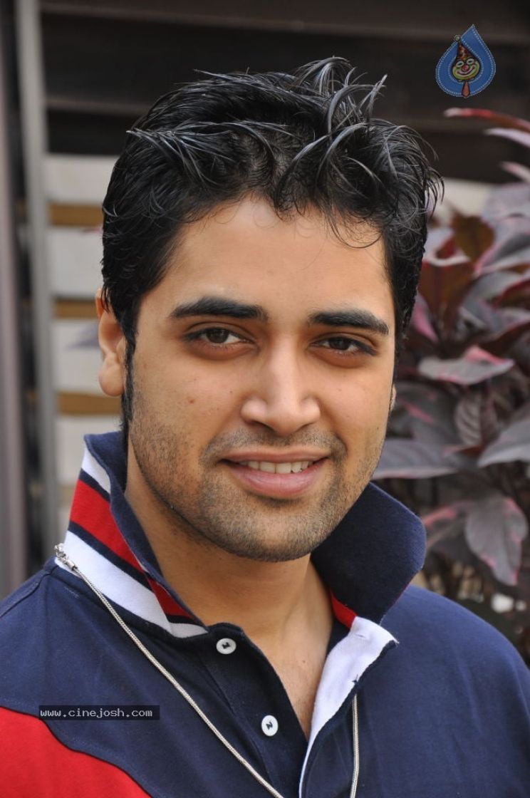 Adivi Sesh