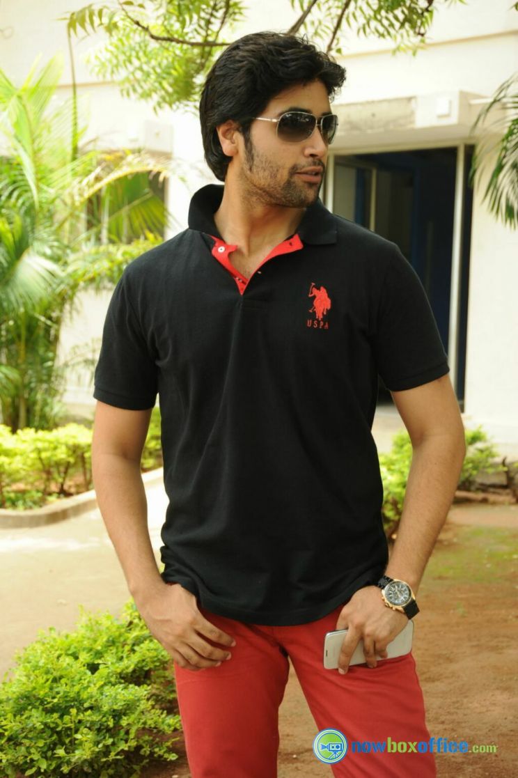 Adivi Sesh