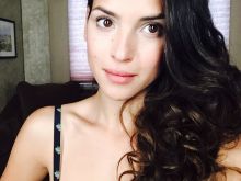 Adria Arjona