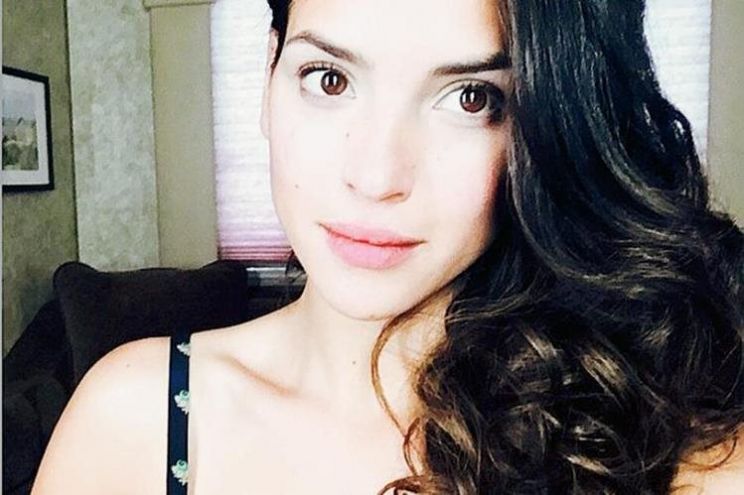 Adria Arjona