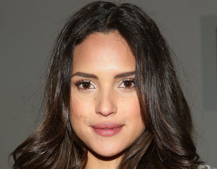 Adria Arjona
