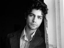 Adrian Grenier