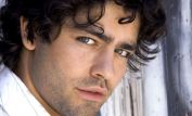 Adrian Grenier