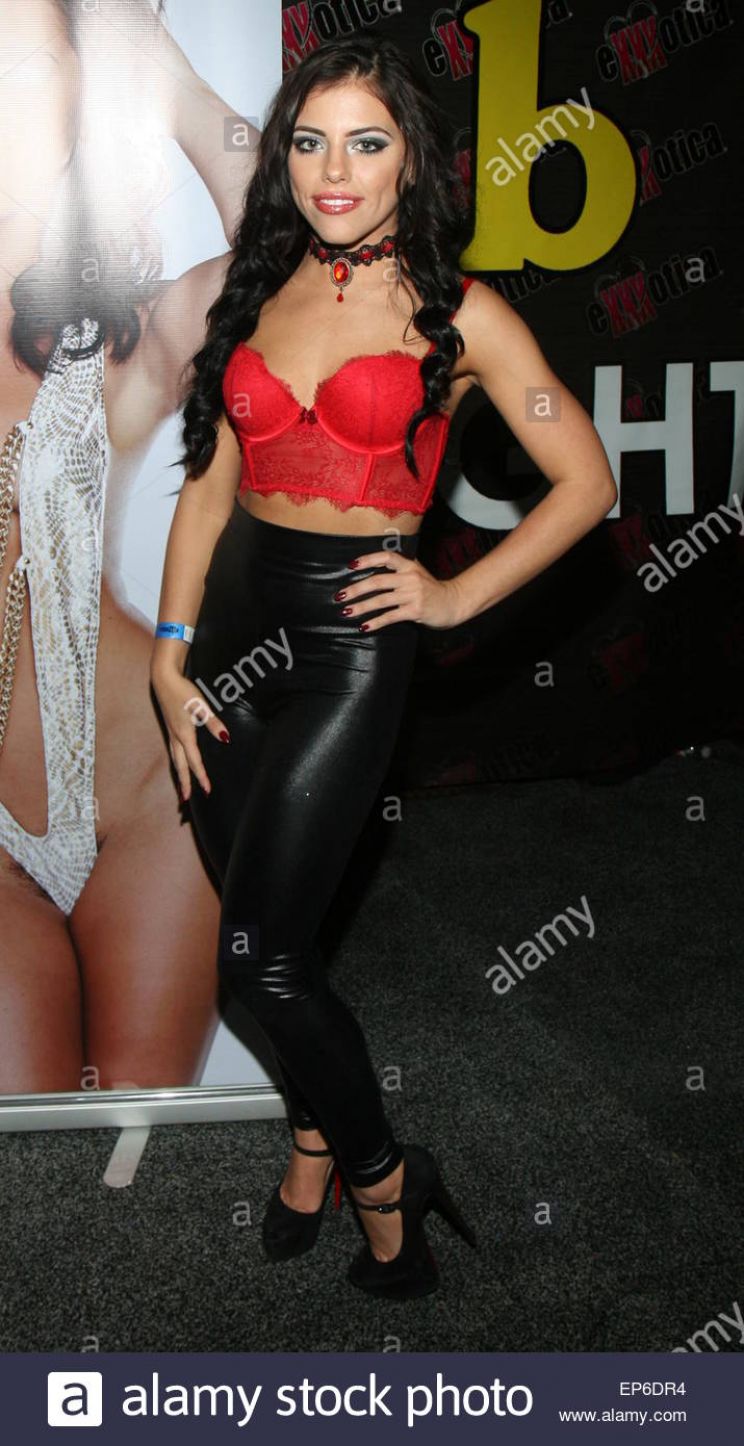 Adriana Chechik