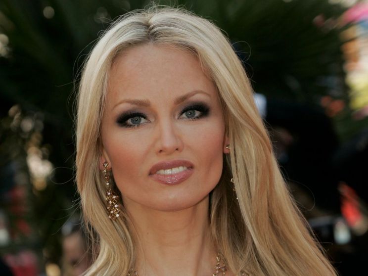 Pictures of Adriana Karembeu