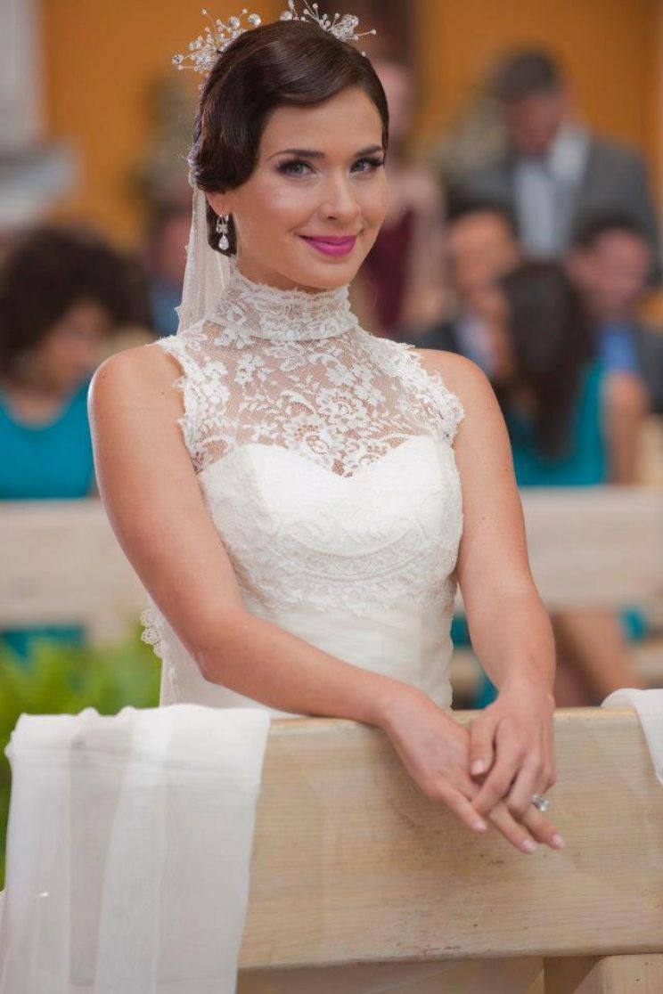 Adriana Louvier