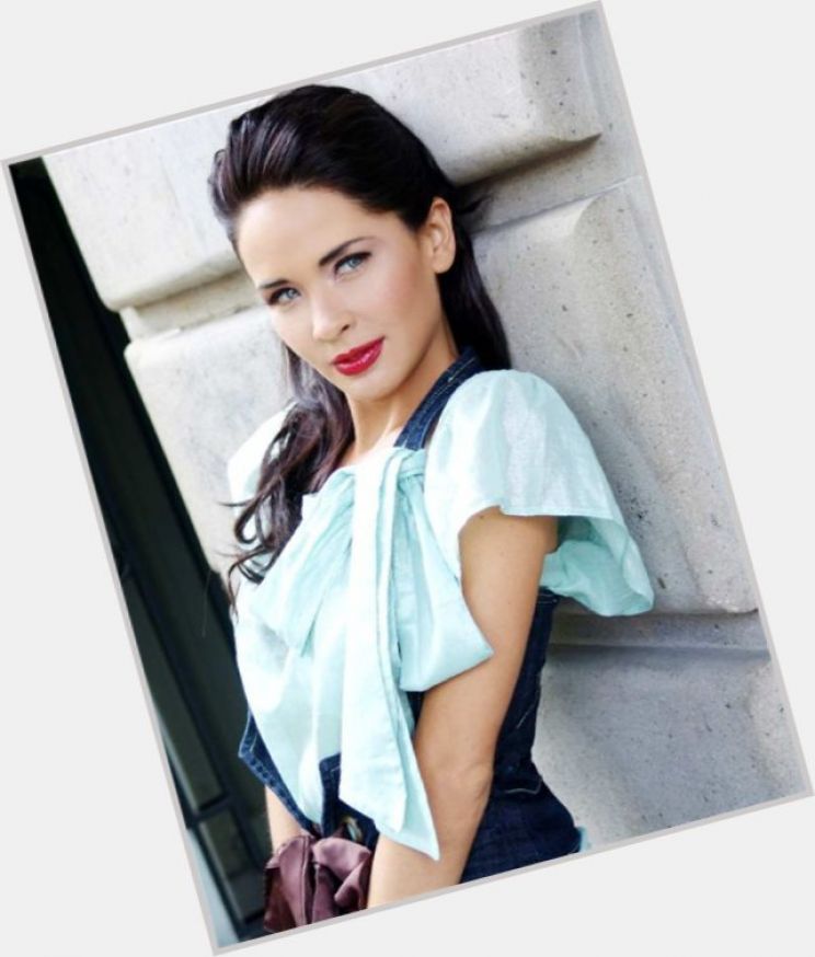 Adriana Louvier