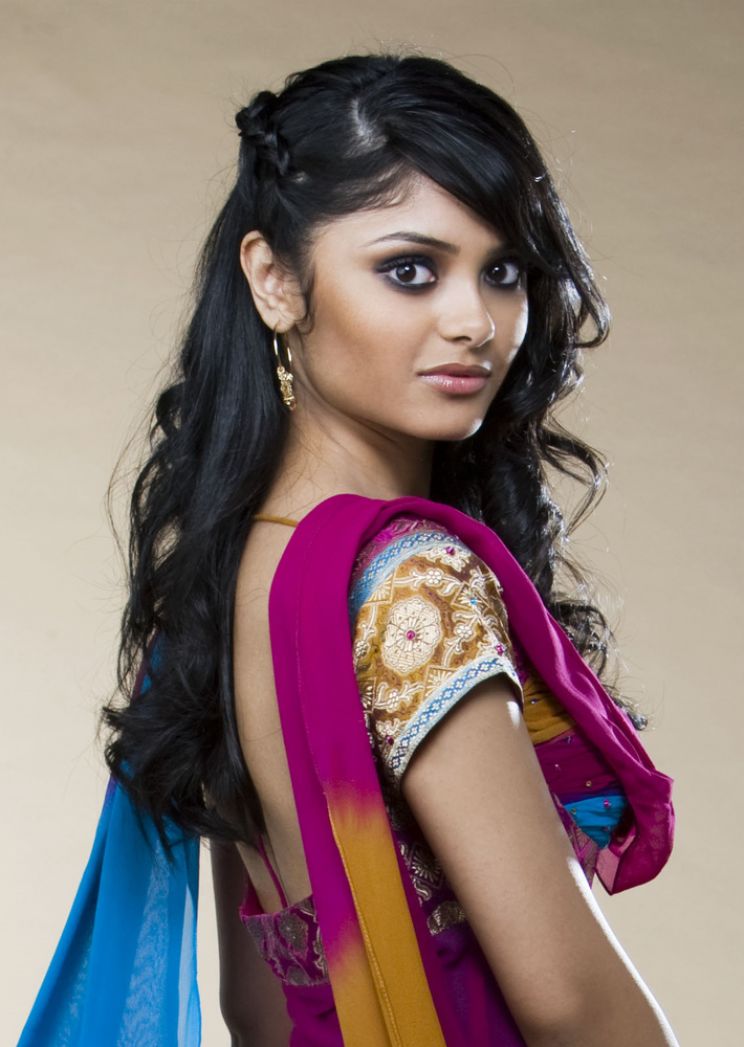 Afshan Azad