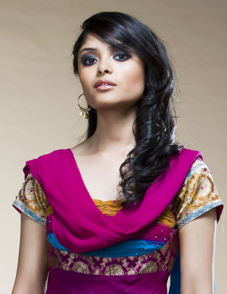 Afshan Azad