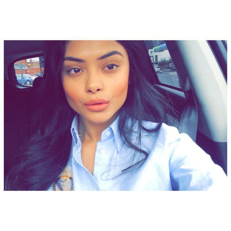 Afshan Azad