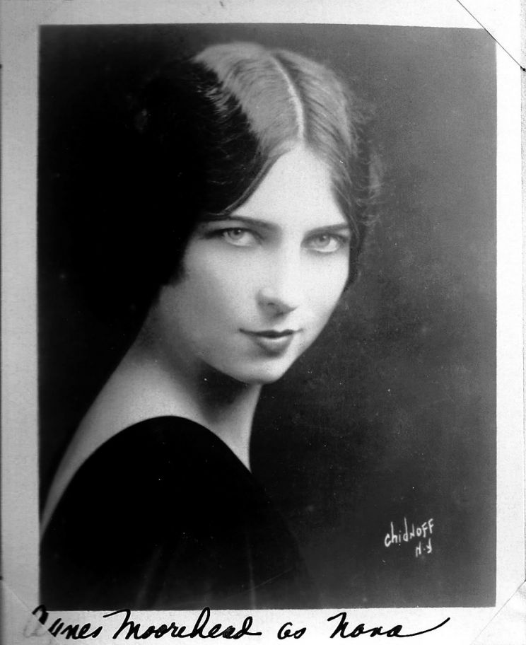 Agnes Moorehead