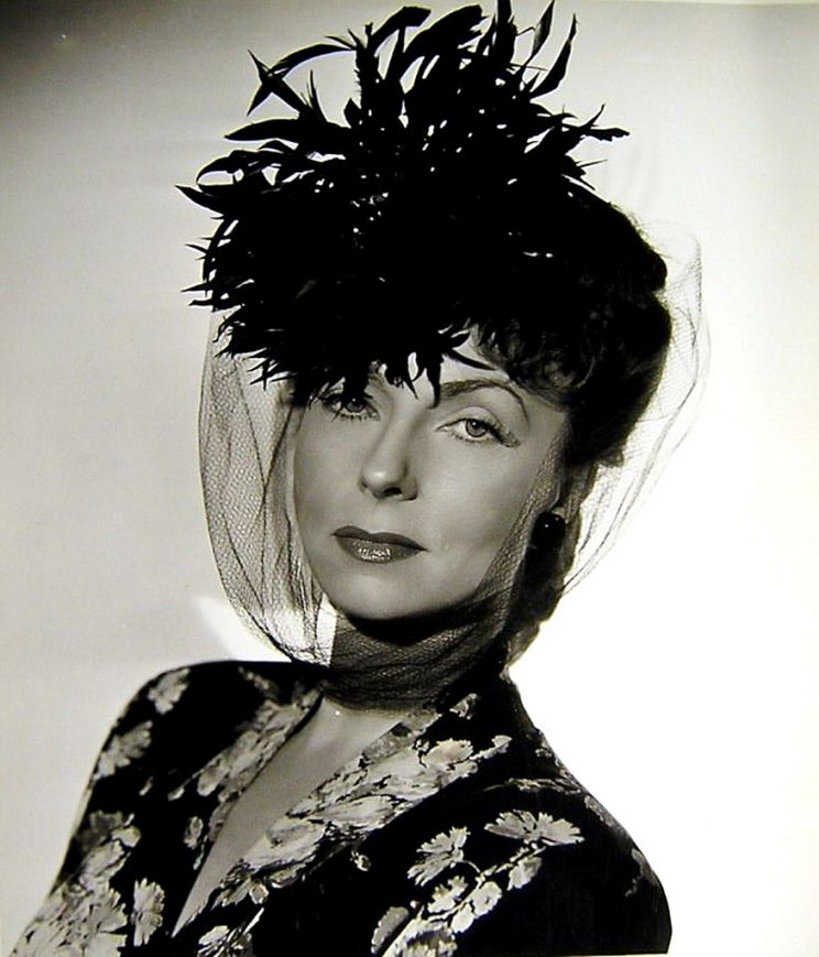 Agnes Moorehead