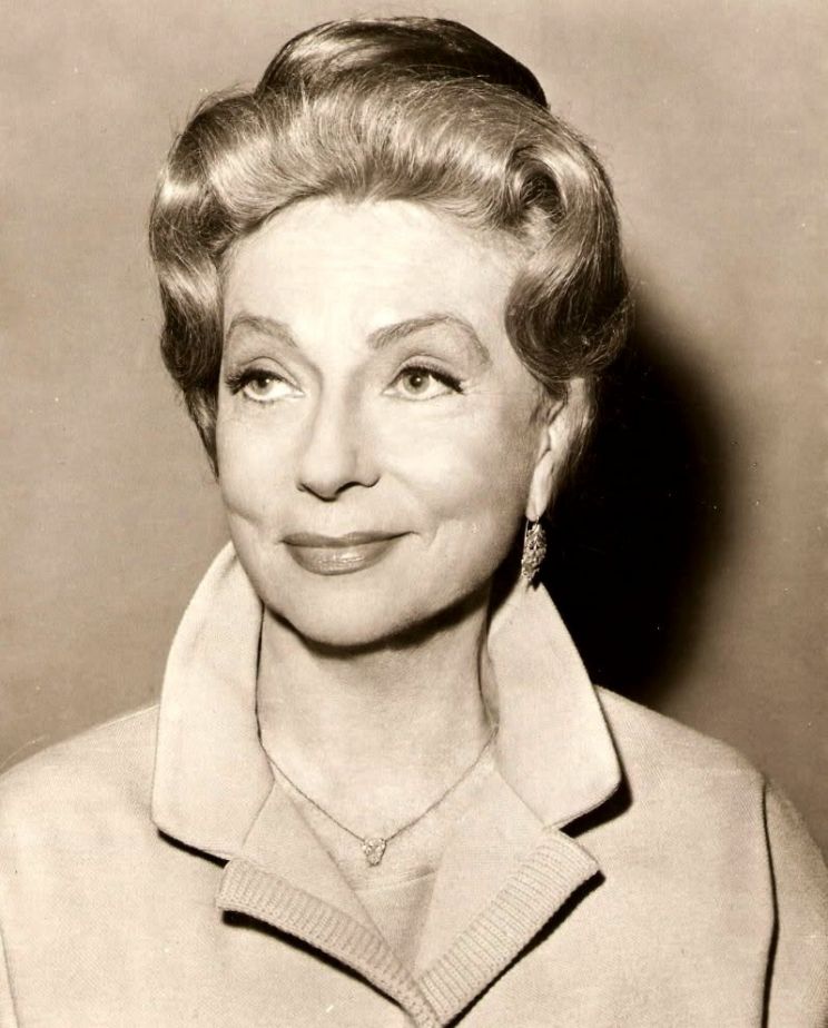 Agnes Moorehead