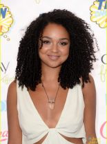 Aisha Dee