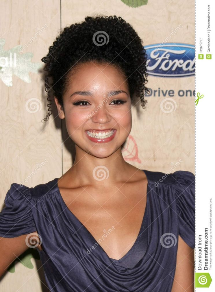 Aisha Dee