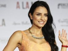 Aislinn Derbez