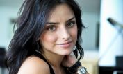 Aislinn Derbez