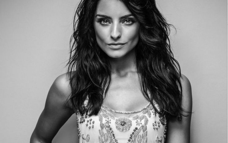 Aislinn Derbez