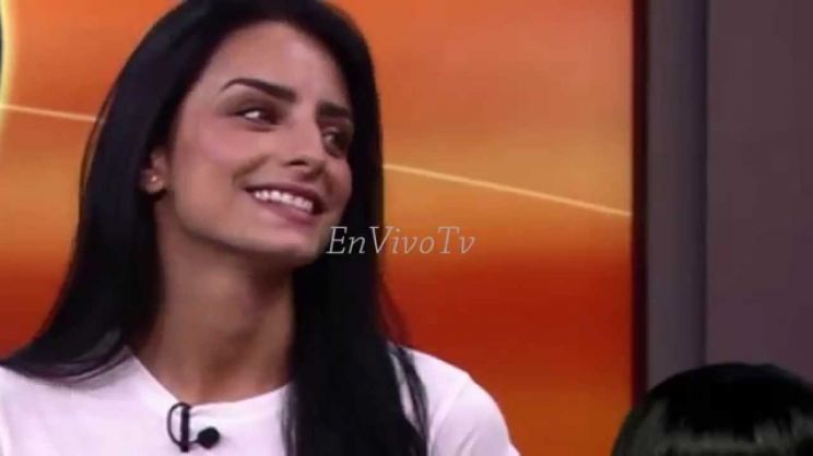 Aislinn Derbez