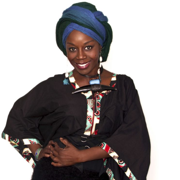 Akosua Busia