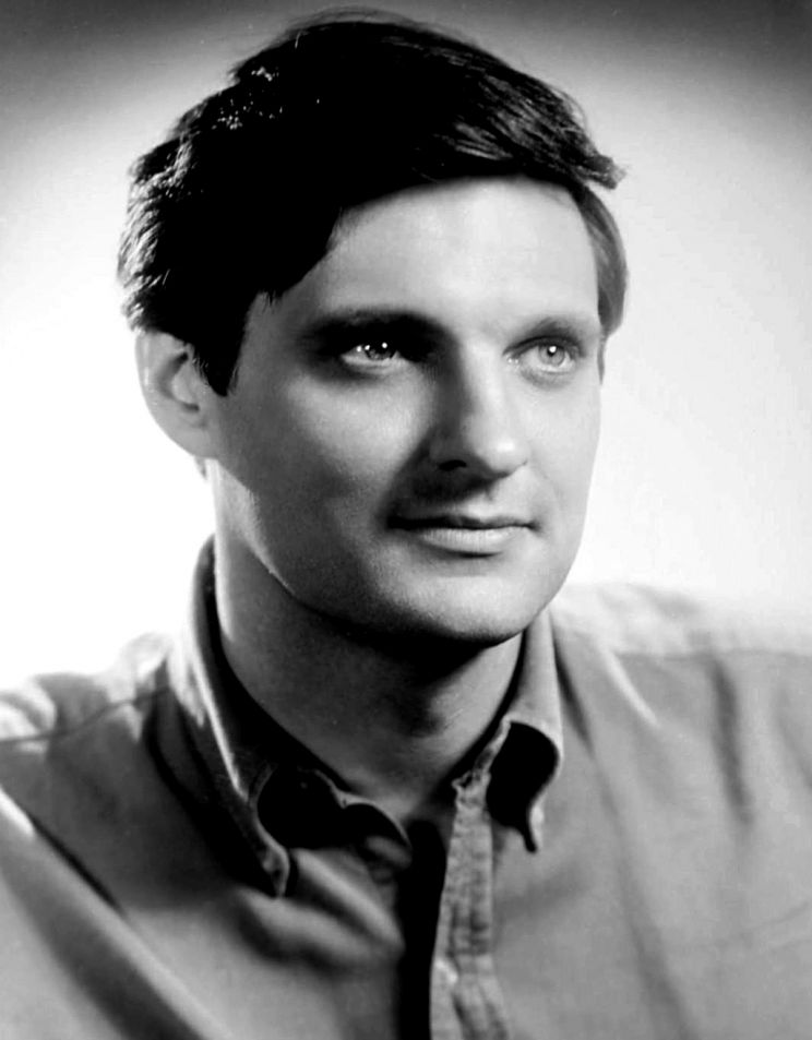 Alan Alda