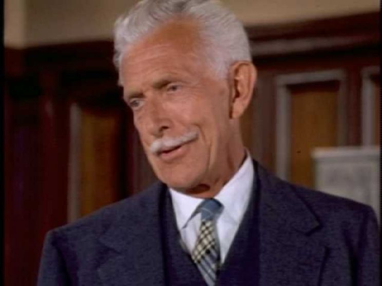 Alan Napier