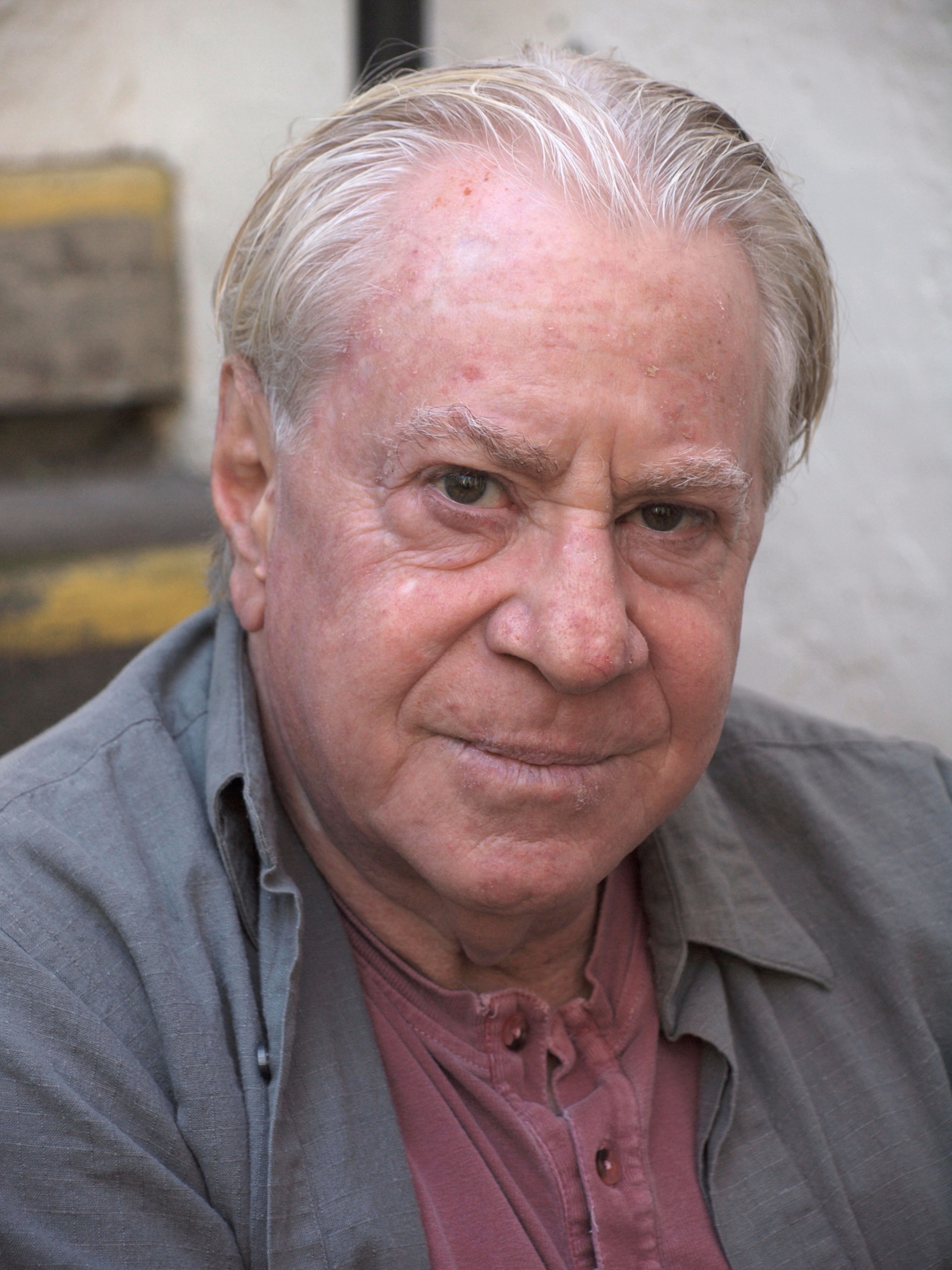 Pictures of Alan Oppenheimer